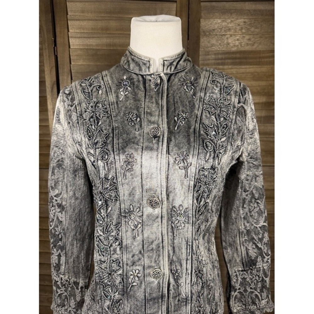 Flashback Gray Acid Wash Embroidered Floral Crochet Lace Trim Jacket Women Small - Picture 4 of 9
